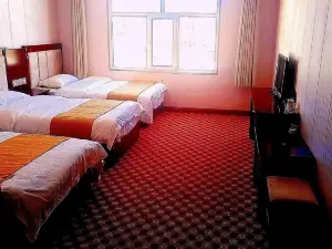 Qinghai Lake Bird Island Murenjia Tent Hotel