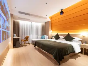 Shiping Yuanhe Holiday Hotel