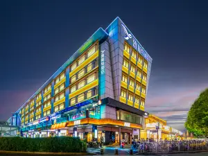 YESTE Hotel (Shenzhen Nanshan Qianhai Daxin subway station)