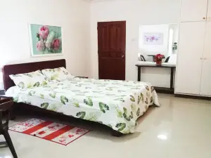 Liezel's B&B
