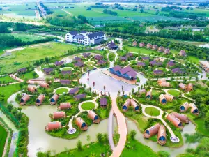 Bai Ma Lake Wetland Hotel