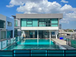 Fullrich Residence