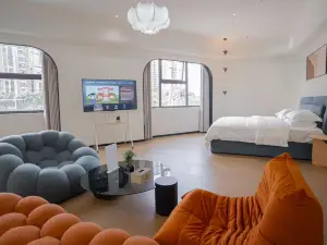 Chongqing Jian Hotel (Longxin Central Street, Tongnan High-speed Railway Station)