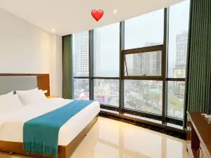 和諧城市飯店（開陽政務中心高鐵站店）