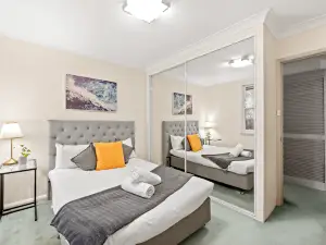 Bright & Cozy Retreat – Serene Spot in Pymble