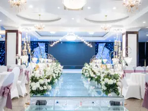 May Plaza Hotel