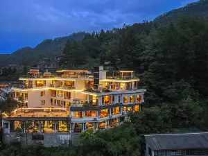 青城山觀山寓泊溫泉民宿（青城後山景區店）