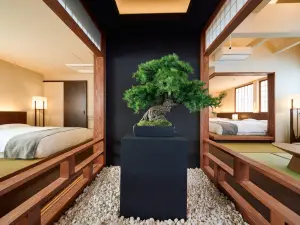 KONJAKUSO Osaka Tempozan "SHOHAKU" Pine Tree