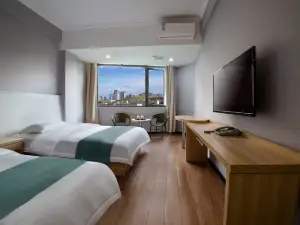 Shell Hotel (Wuzhou Wangcheng Plaza Sun Plaza)
