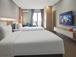 Orange Phoenix Hotel