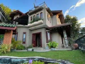 Dandelion Guest House