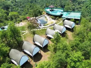 Xiangwang • Wuliyunsong Camping Hotel