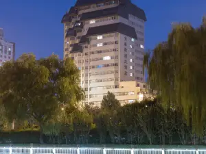 Golden Oasis Hotel