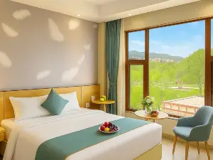 Xuriling · Riverside Hotel (Baita Park, Hongjun Road Store)