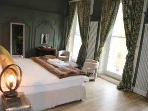 Rooms on The Prom