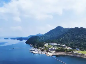 Yiweihang Vacation Homestay