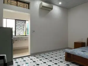 Hung Thanh Riverside Hotel