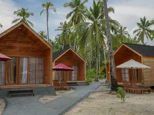 Pulau Mahitam Resort & Cottage by Hotelku