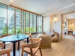 Salaya One Hotel & Service Apartment