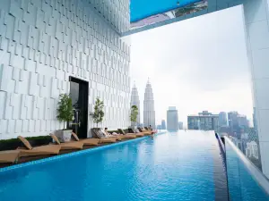 Platinum Suites at Twin Tower KLCC Pavilion to Kimiro