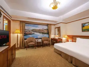 A25 Luxury Hotel