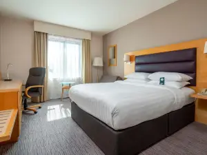 Luxe Stay Near Airport