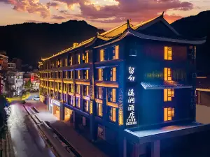 The Streamscape Retreat at Xijiang