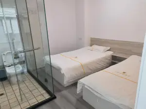 Huma Seven Days Express Hotel