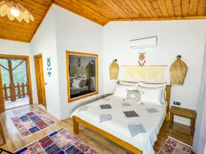 Maison Green Hill Hobbit Villas Boutique Hotel