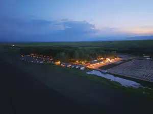 伊犁昭蘇森嶼田度假山莊