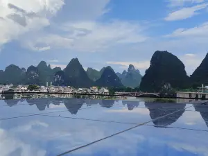 비치 리버뷰 호텔 (시제거리 리장 지점)