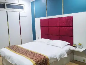 鹽亭鳳華商務飯店