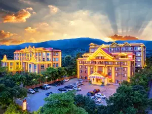 Geng Ma Jin Peacock Hotel