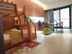 Taoyuan Mountain Lodge