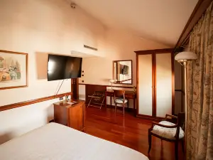 Phi Hotel dei Medaglioni