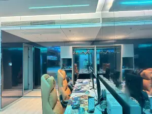 Linquan Different space e-Sports Hotel (Li Feng City God Temple Store)