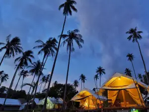 Naivacha Tent Koh Mak