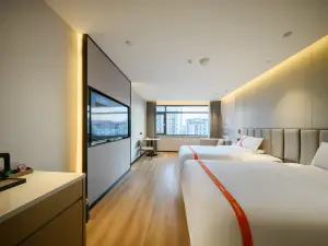 GreenTree Eastern Hotel (Quzhou High-speed Railway Station Store)