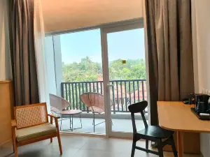 The West Cove Hotel