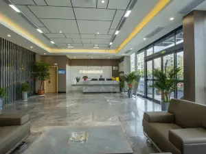Hubei Litian Hotel (Fangxian Branch)