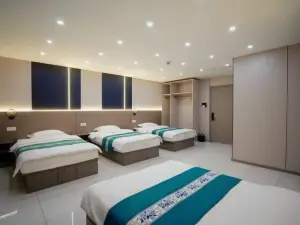 Qitian Yipin Business Hotel (Tai'an Bus Station)