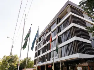 RAVAN HOTEL