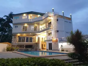 Elicon Suites