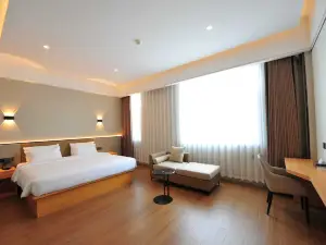 Yutian Tonghui Hotel