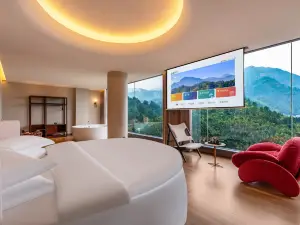 Huajing · Resort Homestay (Mangshan Yao Ethnic Township Branch)