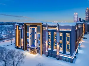 Rezen Dong Hotel (Control Memorial Tower Central Street Branch)