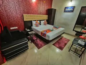 Yash Residency Assi Ghat