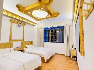色達樂克爾藏式民宿飯店