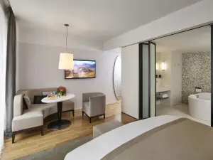 ソフィテル パリ アルク ドゥ トリオンフ