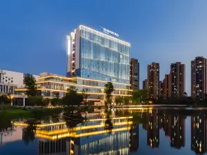 Lugang Mingyue Hotel